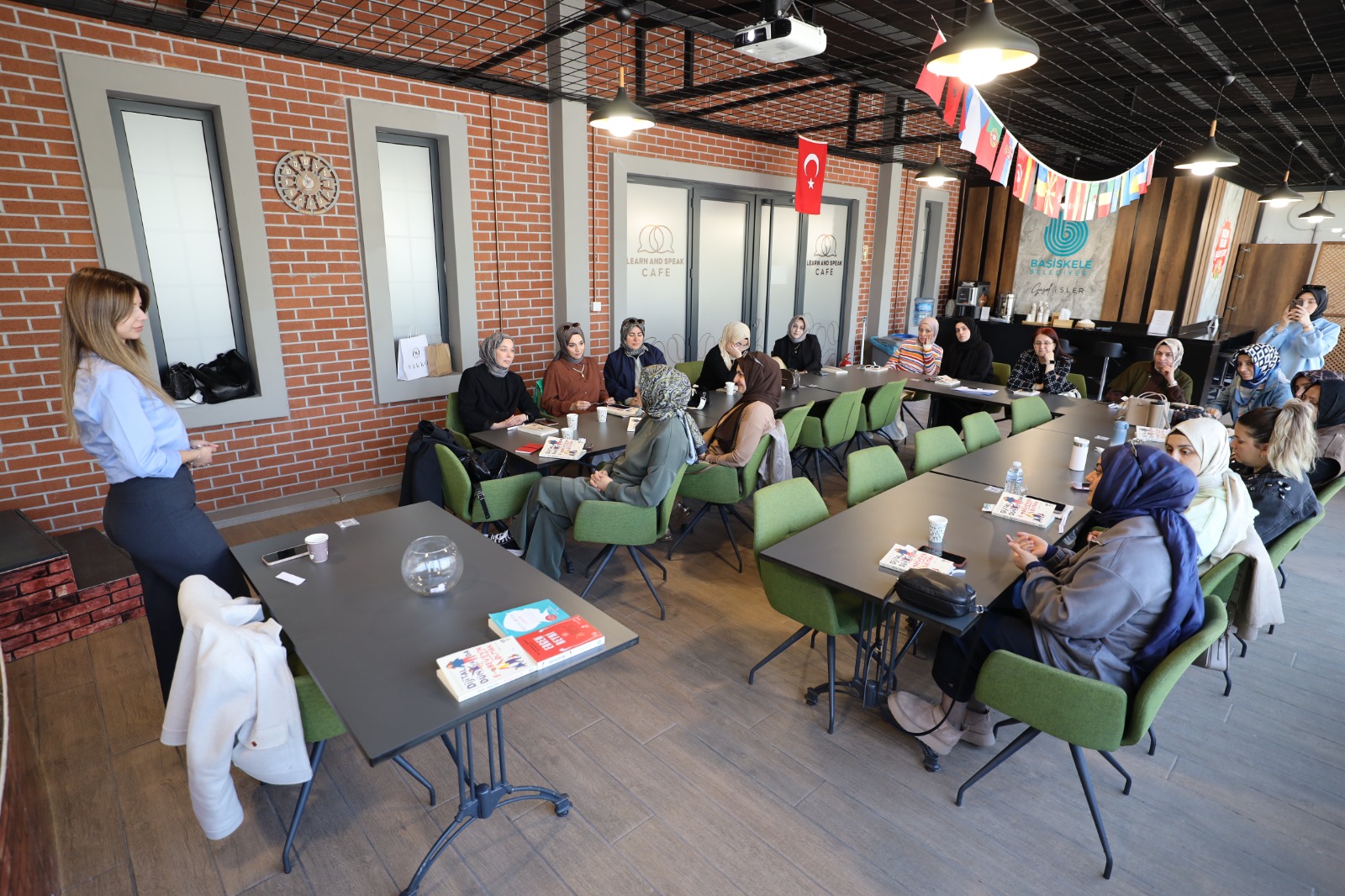 Sat�r Aras� Ebeveynlikte Yol G�sterici Kitap Tahlili