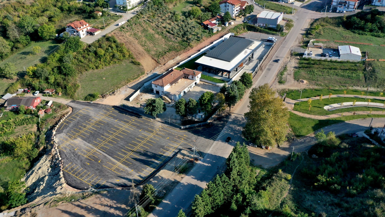Yuvack Kltr Merkezi Otopark Hizmete Hazr
