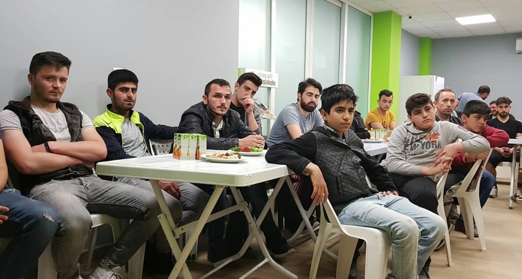  "Genlerle Babaa" Program Devam Ediyor