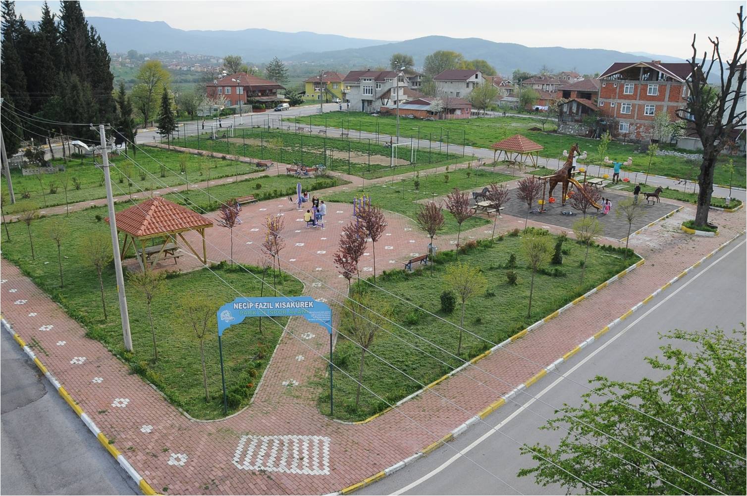 Krfez Mahallesi Necip Fazl Ksakrek Park