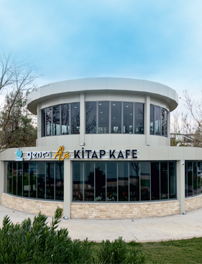 Genc-i �la Kitap Kafe
